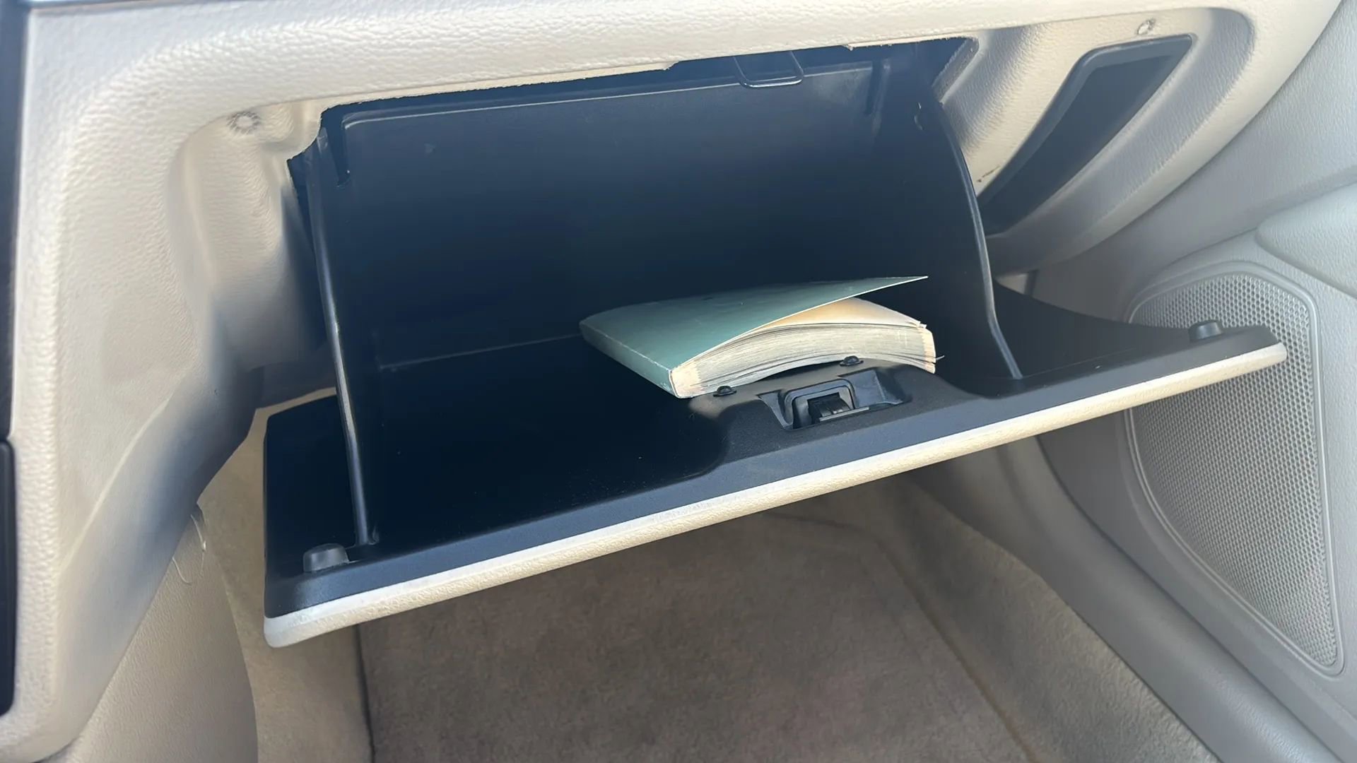 Used 2008 Mercury Milan Premier image 7