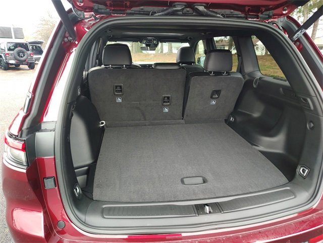 New 2025 Jeep Grand Cherokee Altitude w/ Trailer Tow Package image 32