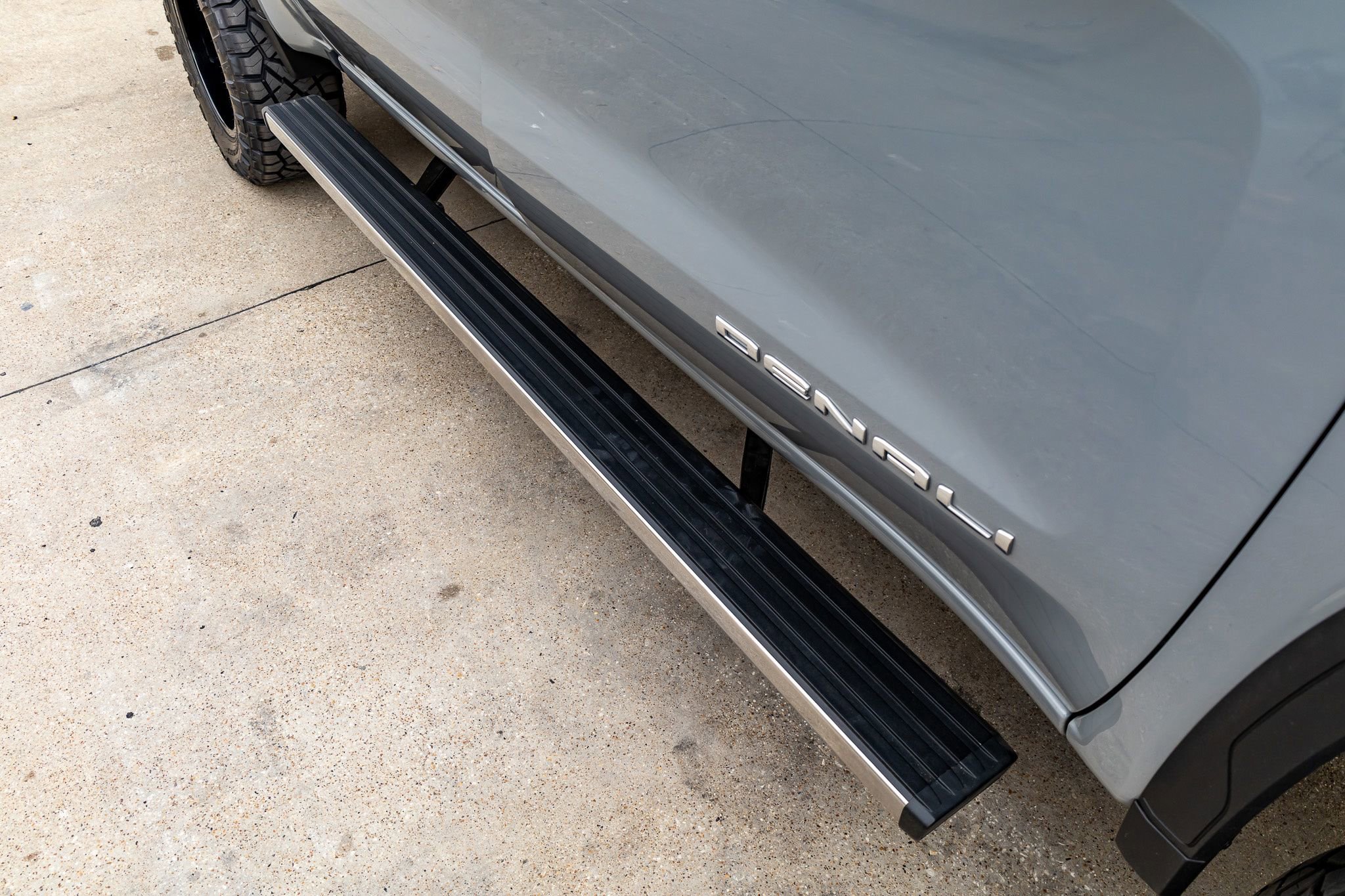 Used 2025 GMC Sierra 1500 Denali Ultimate image 13