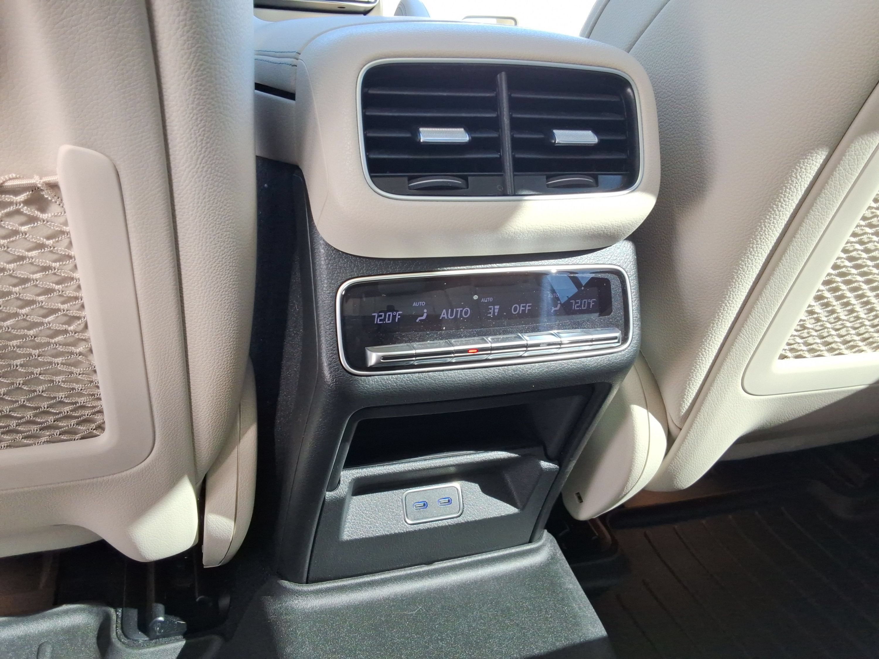 Used 2024 Mercedes-Benz GLS 450 4MATIC image 24