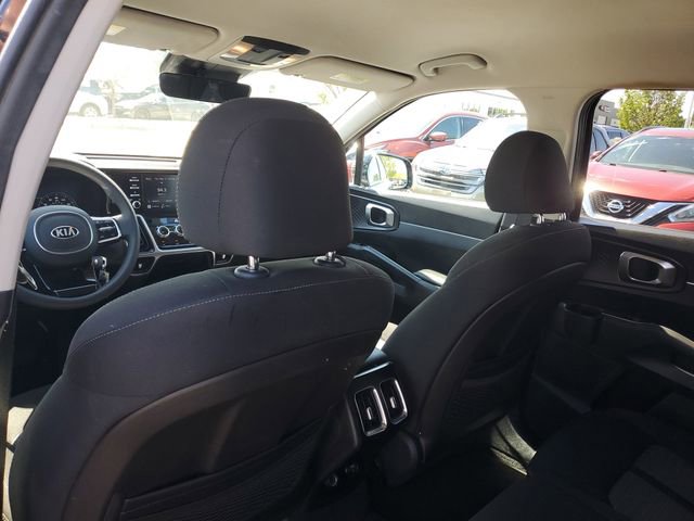 Used 2021 Kia Sorento LX AWD/4WD image 11