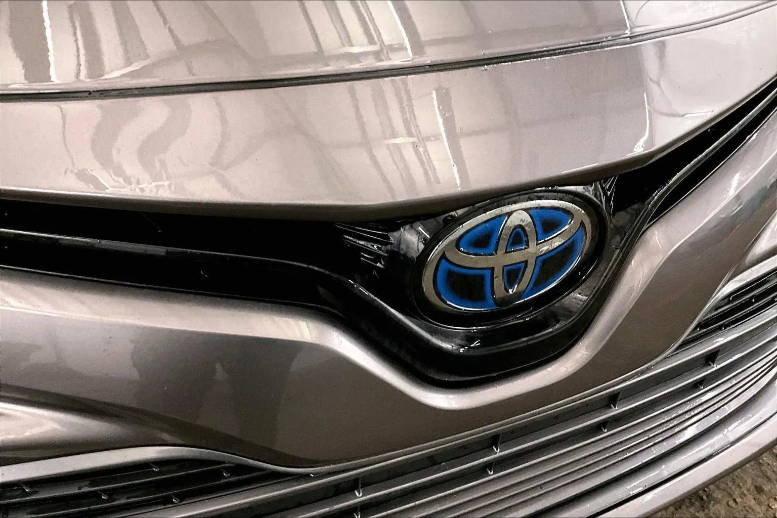 Used 2020 Toyota Camry XLE w/ Sunroof Package image 30