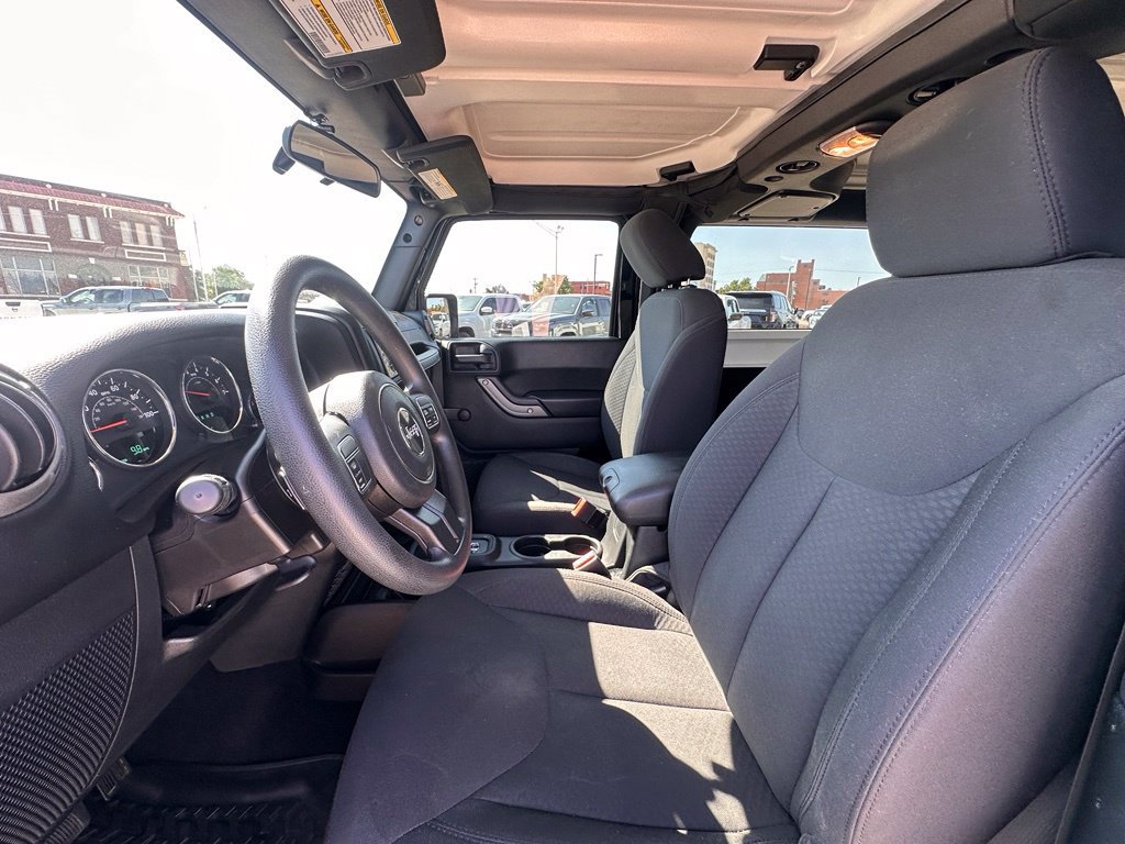 Used 2016 Jeep Wrangler Sport AWD/4WD image 13