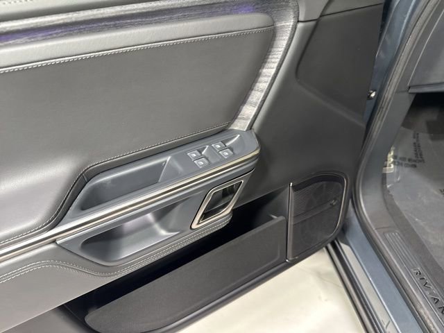 Used 2023 Rivian R1S Adventure AWD/4WD image 14