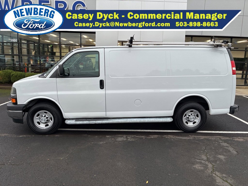 Used 2018 Chevrolet Express 2500 w/ Driver Convenience Package image 5