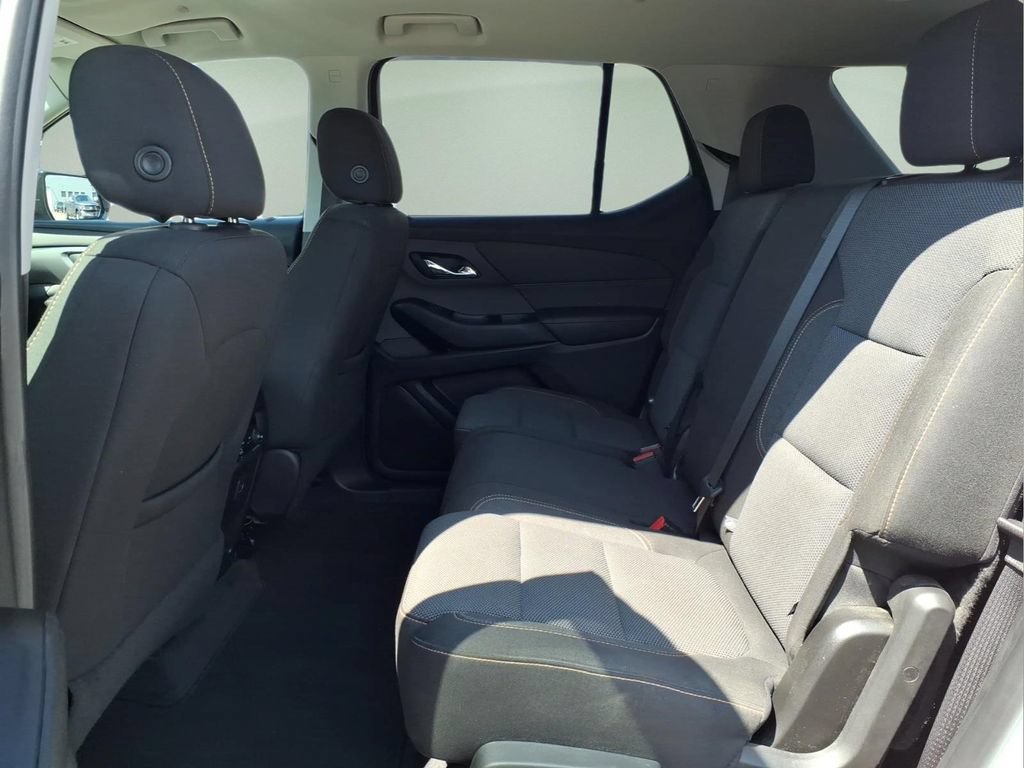 Used 2020 Chevrolet Traverse LS w/ LPO, Floor Liner Package FWD image 9