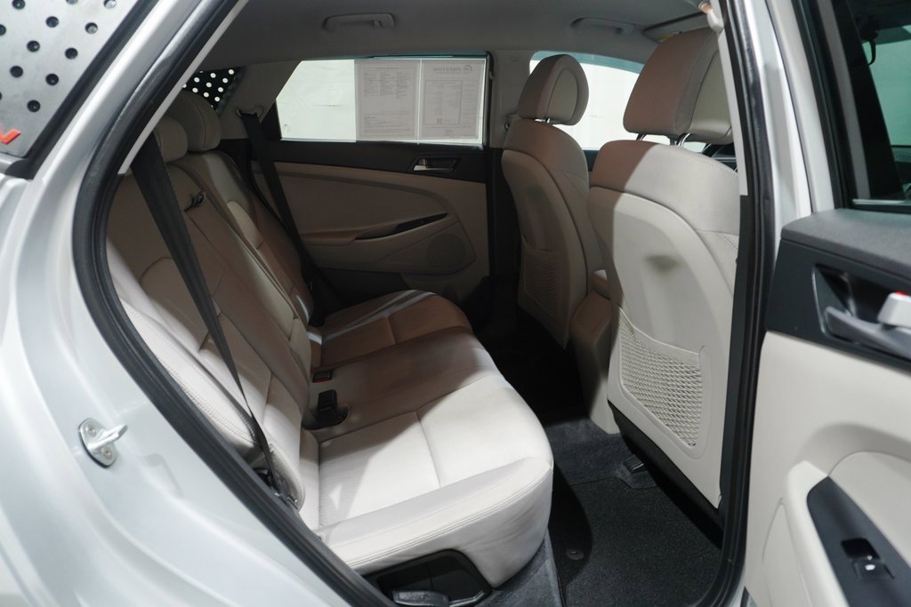 Used 2016 Hyundai Tucson Sport image 15
