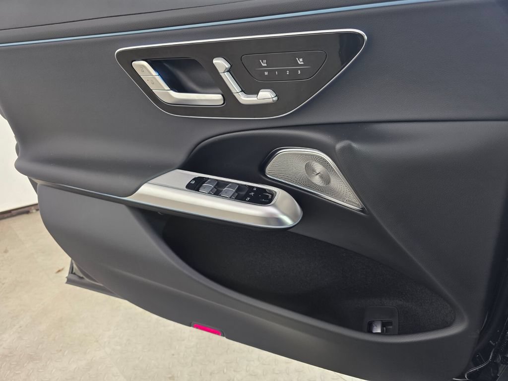 New 2027 Mercedes-Benz E 350 4MATIC Sedan image 15