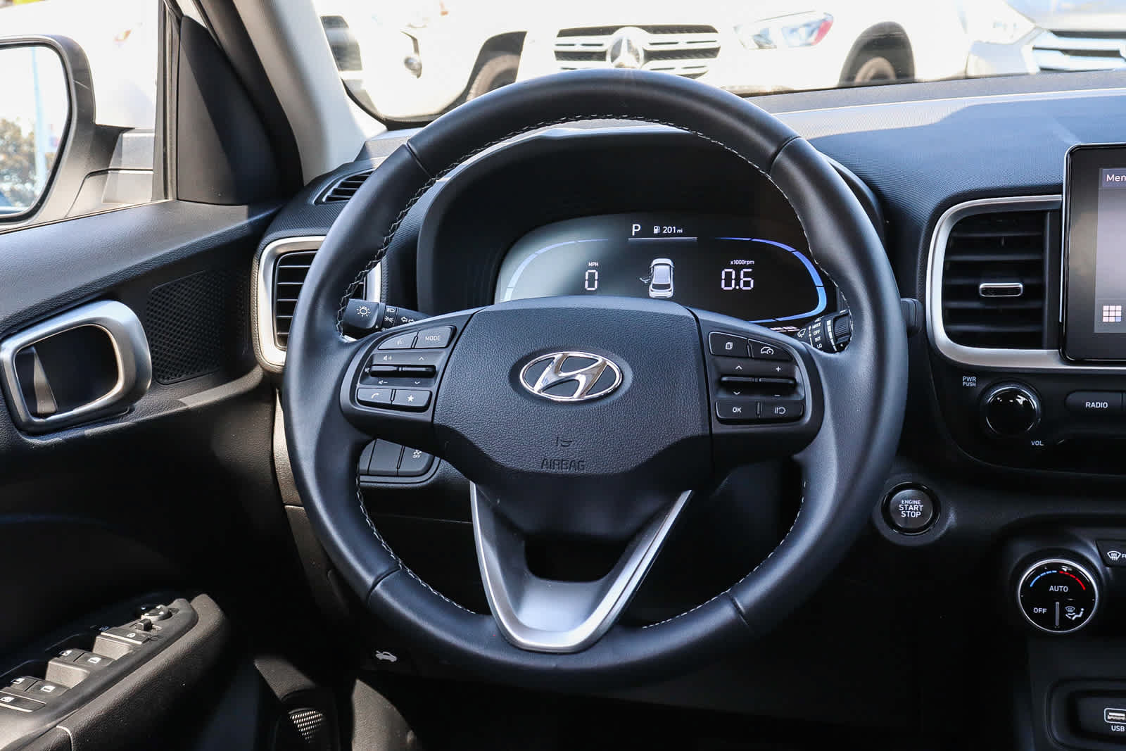 Used 2026 Hyundai Venue SEL FWD image 21
