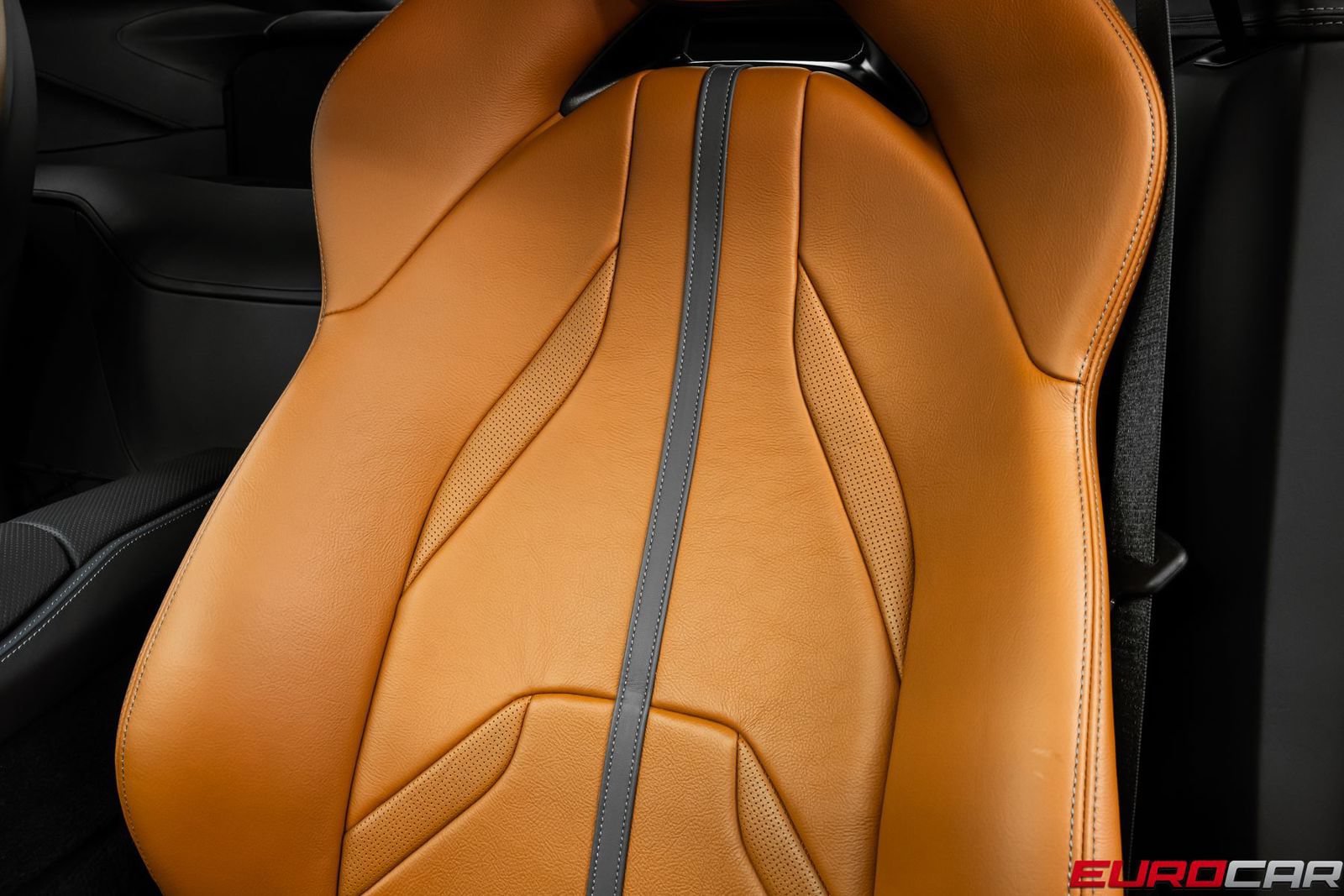 Used 2020 Ferrari 812 Superfast RWD image 46