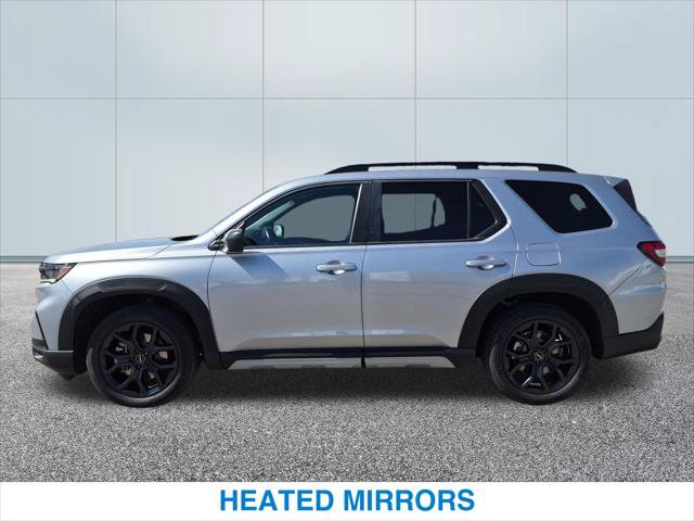 Certified 2025 Honda Pilot Sport image 10