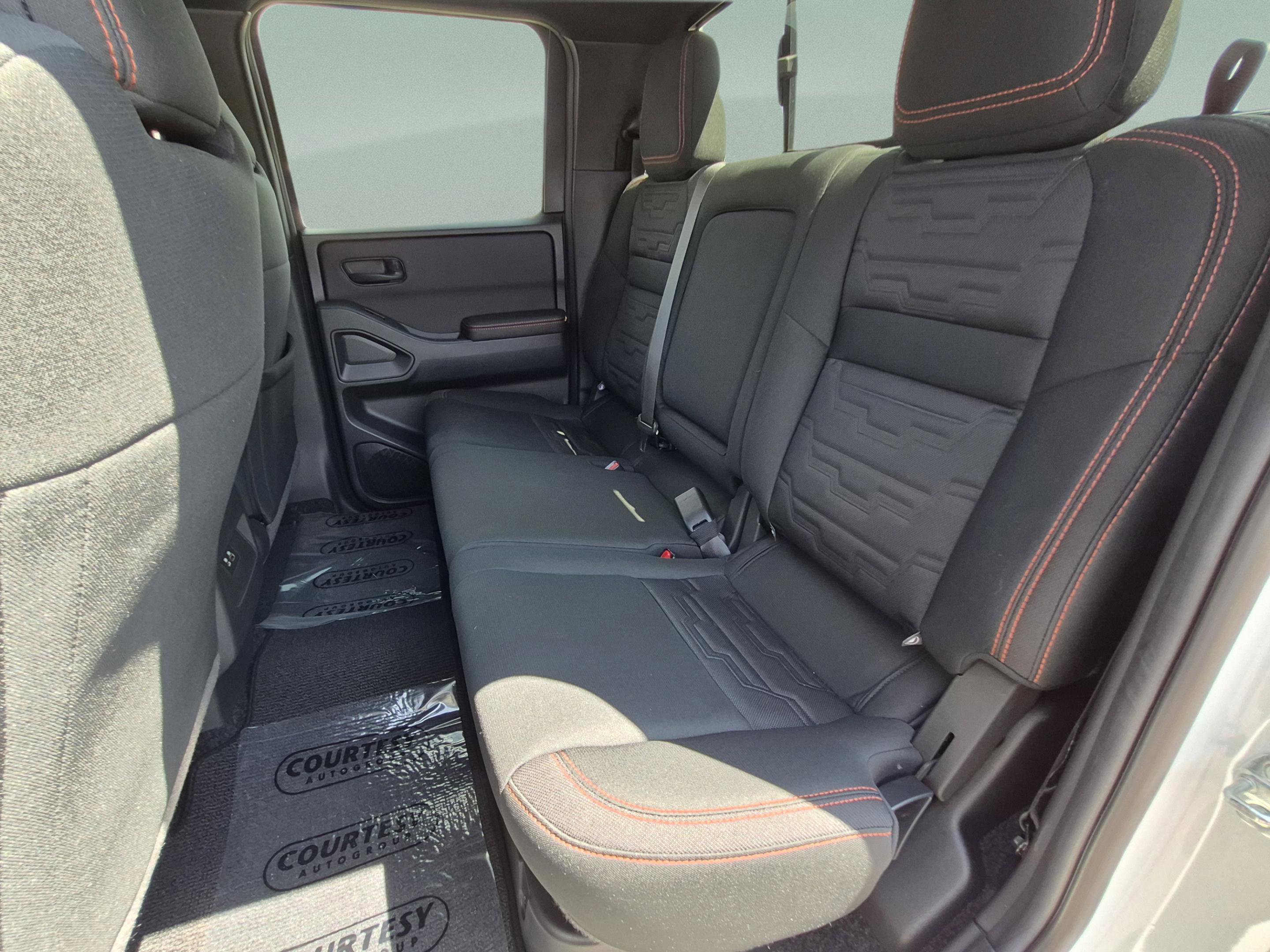 New 2026 Nissan Frontier PRO-4X w/ Tow Package AWD/4WD image 16