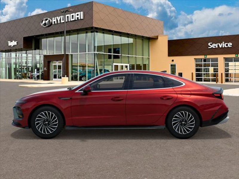 Certified 2025 Hyundai Sonata SEL image 3