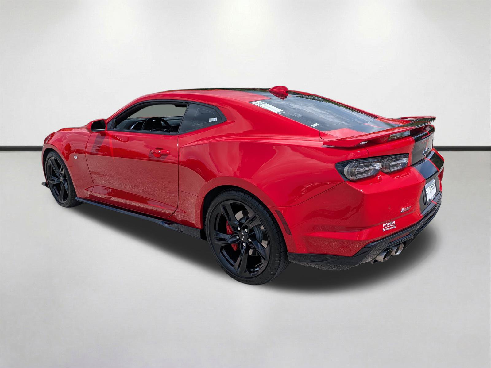 Used 2022 Chevrolet Camaro SS RWD image 6