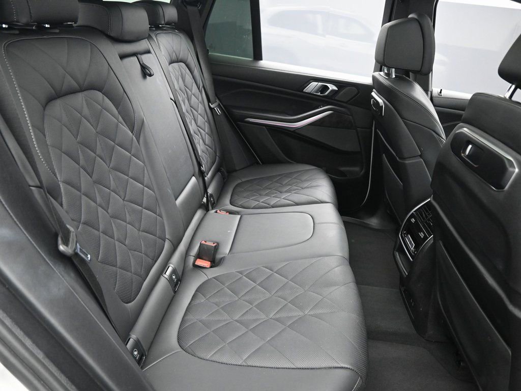 Used 2024 BMW X5 xDrive40i AWD/4WD image 38