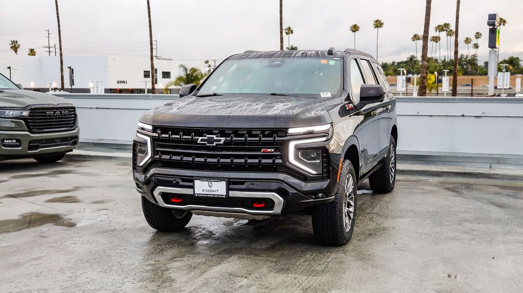 Used 2025 Chevrolet Tahoe Z71 AWD/4WD image 4