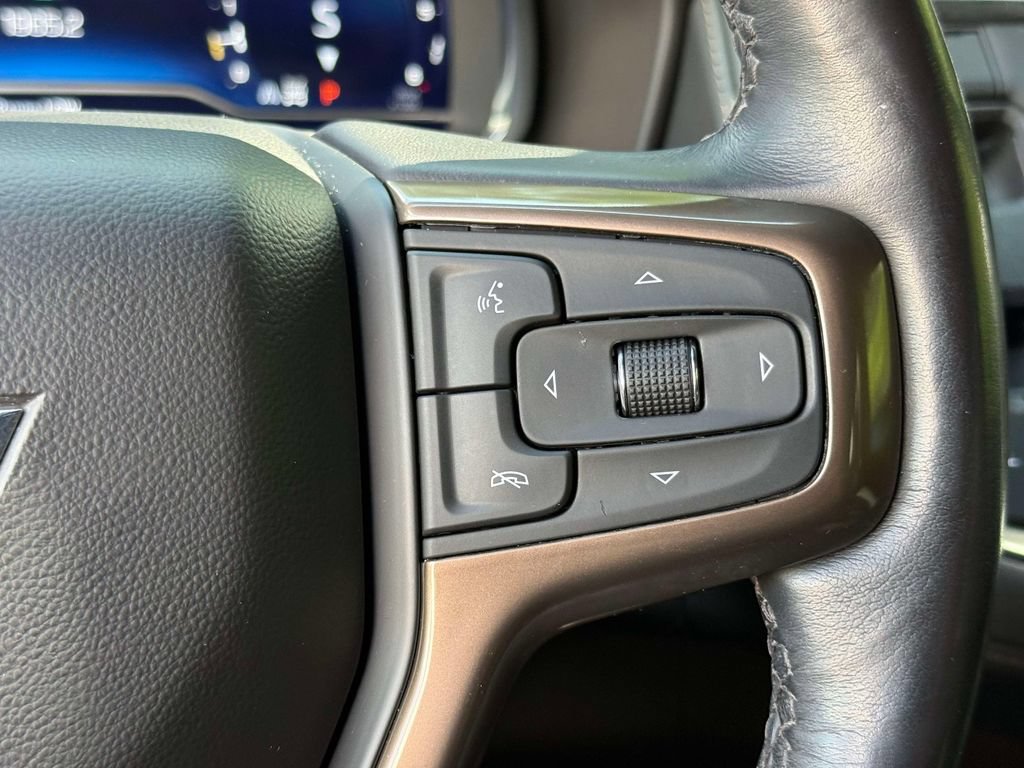 Used 2022 Chevrolet Suburban High Country w/ Max Trailering Package AWD/4WD image 31