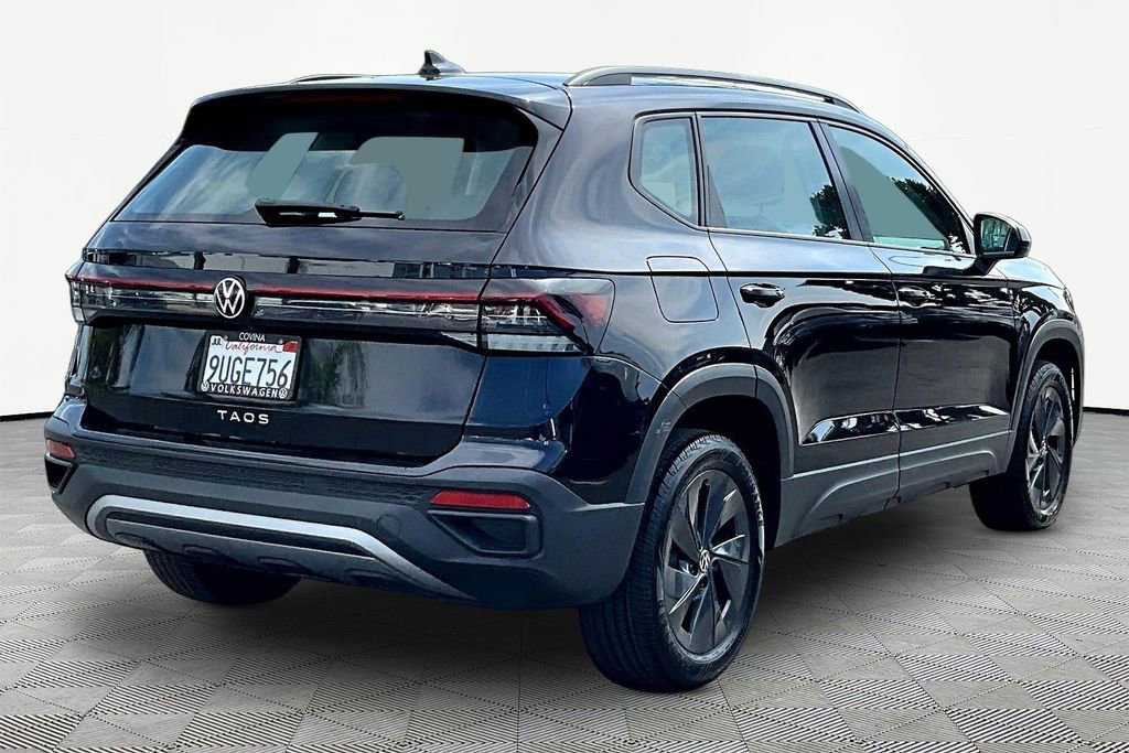 Used 2025 Volkswagen Taos S image 6