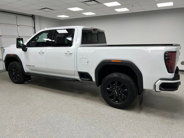 Used 2025 GMC Sierra 3500 AT4 w/ AT4 Premium Plus Package image 7