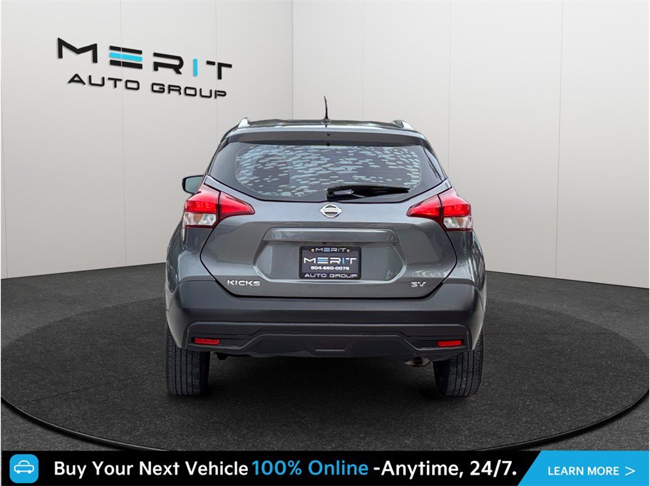 Used 2019 Nissan Kicks SV FWD image 8