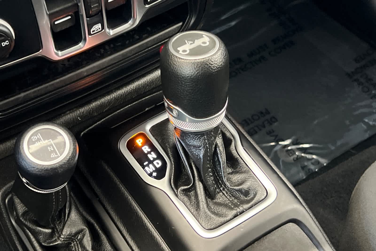 Used 2019 Jeep Wrangler Unlimited Sport S AWD/4WD image 23