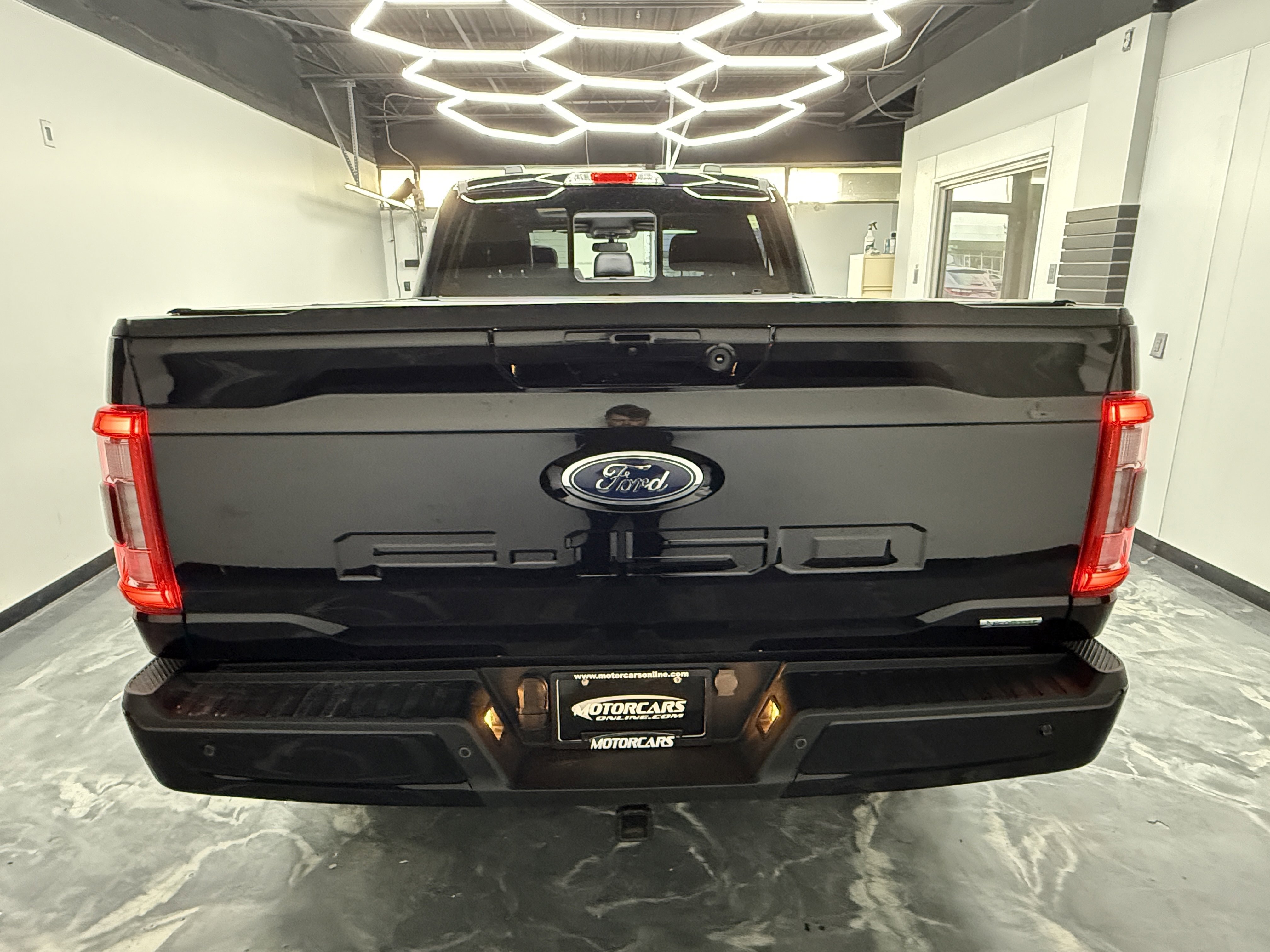Used 2023 Ford F150 Lariat w/ Equipment Group 502A High AWD/4WD image 4