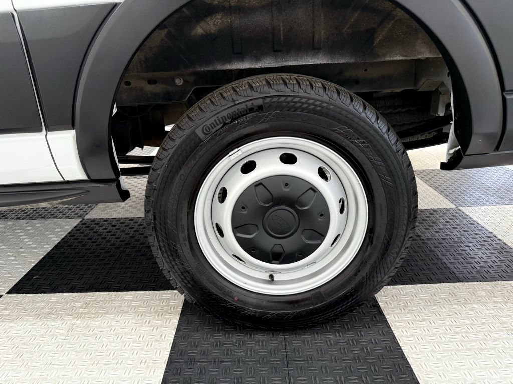 Used 2024 Ford Transit 250 Low Roof RWD image 11