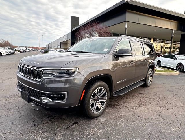 Used 2024 Jeep Wagoneer L 4WD w/ Premium Group I image 3