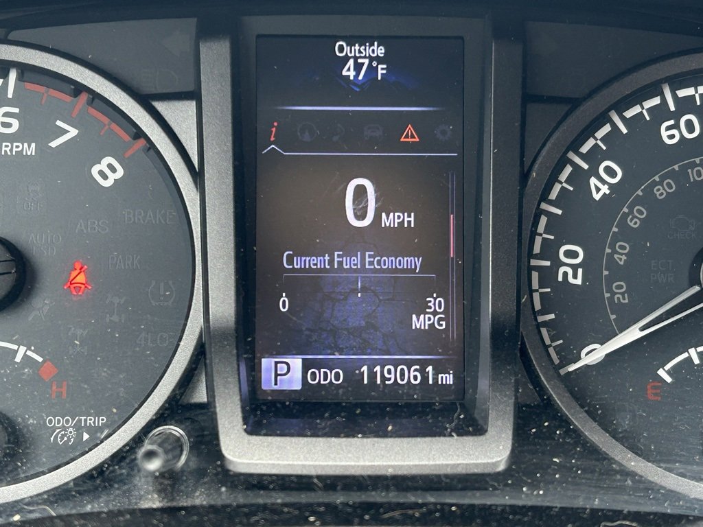 Used 2017 Toyota Tacoma SR5 image 17