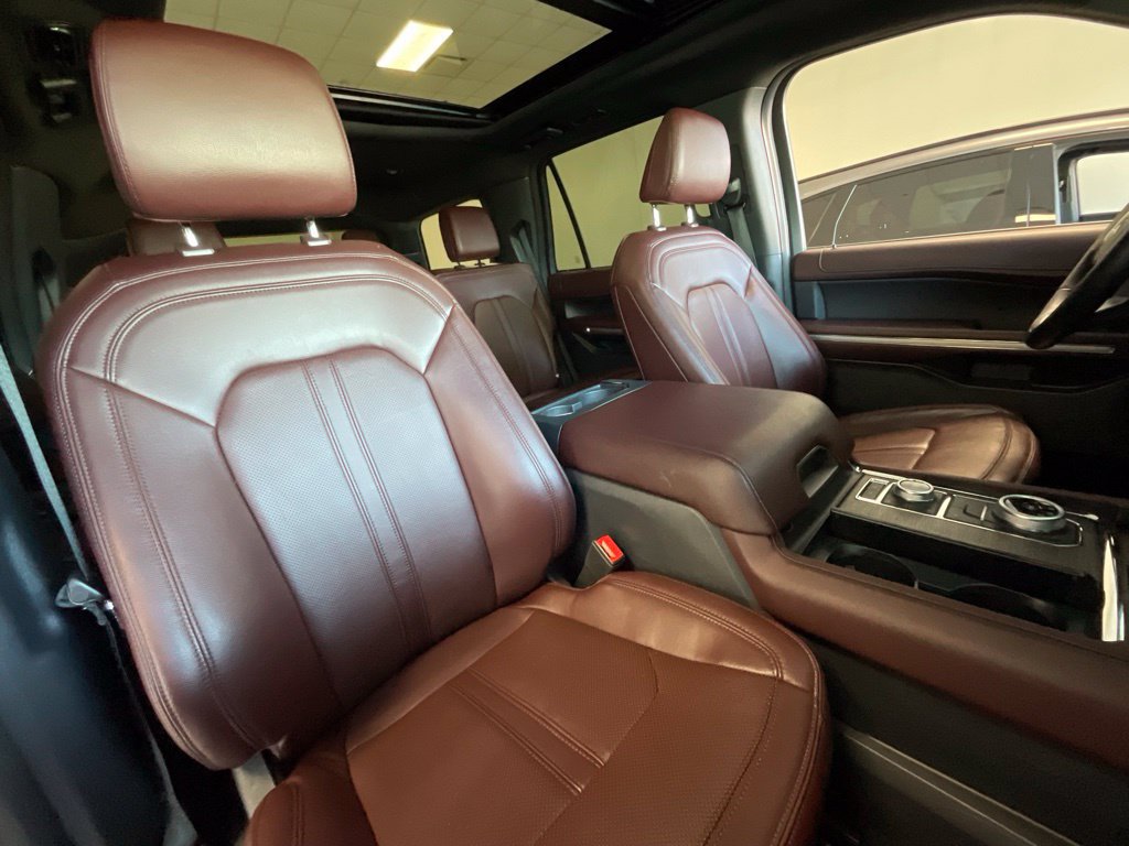 Used 2023 Ford Expedition Limited AWD/4WD image 21