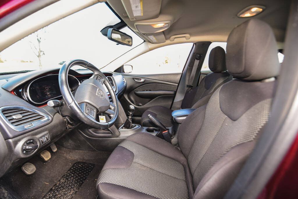 Used 2015 Dodge Dart Aero FWD image 31