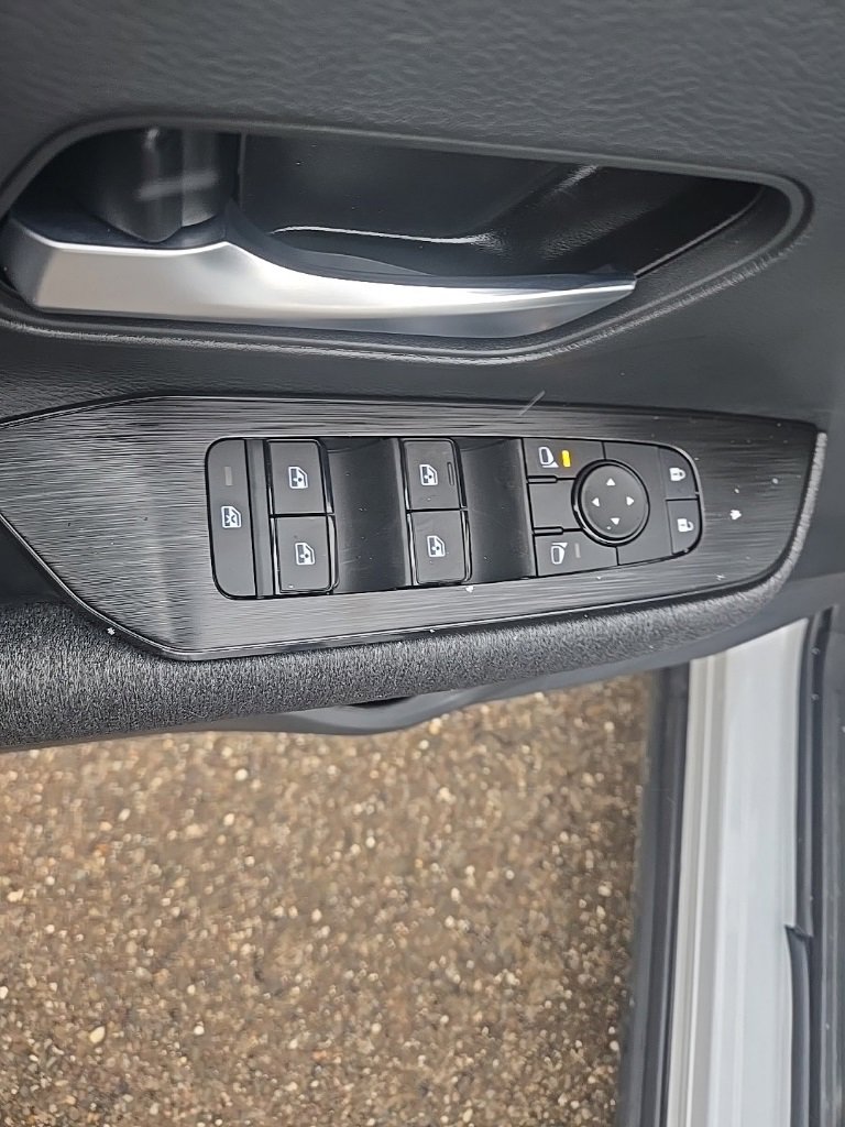 New 2026 Nissan Kicks SV image 11