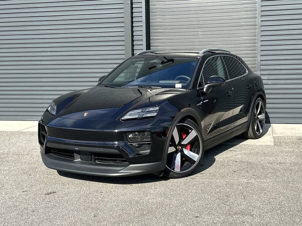 New 2025 Porsche Macan 4S Electric image 1