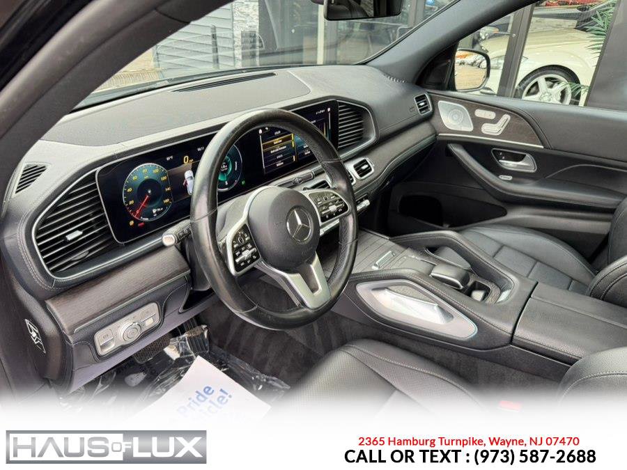 Used 2020 Mercedes-Benz GLE 350 4MATIC w/ AMG Line Exterior image 14