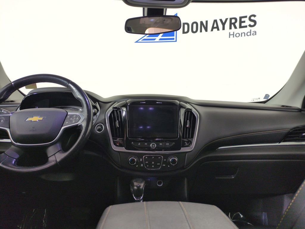 Used 2021 Chevrolet Traverse LT image 20