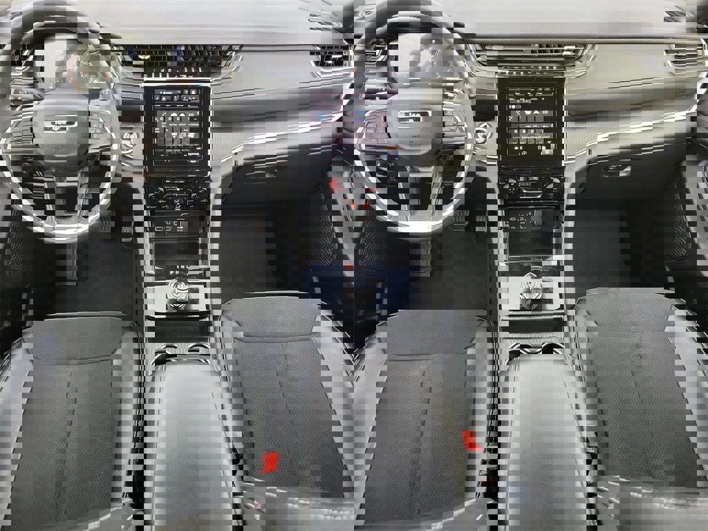 Used 2024 Jeep Grand Cherokee L Laredo image 14