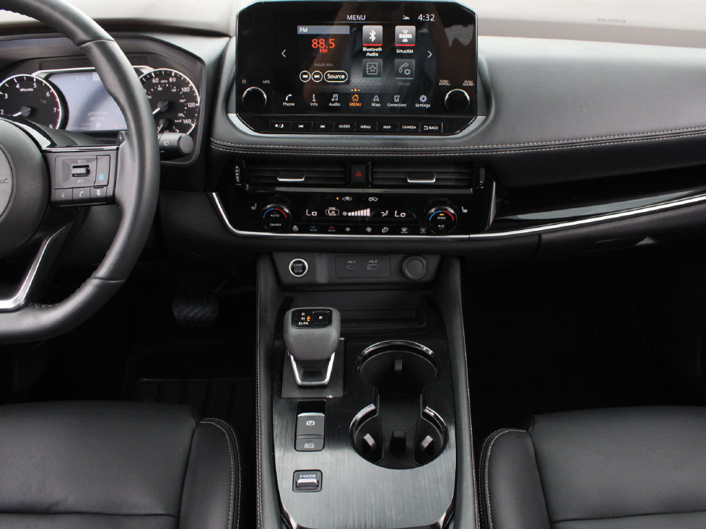 Used 2023 Nissan Rogue SL w/ SL Premium Package FWD image 26
