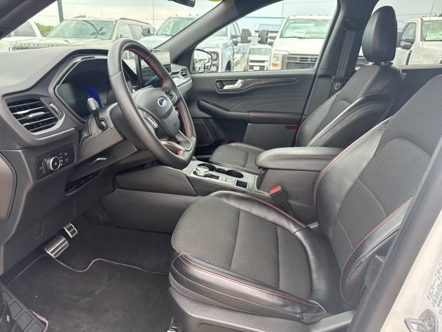 Used 2023 Ford Escape ST-Line Select w/ Tech Pack #2 AWD/4WD image 9