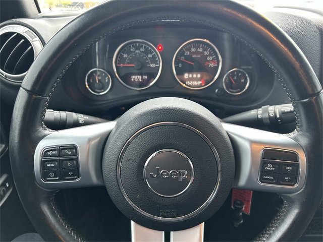 Used 2016 Jeep Wrangler Unlimited Rubicon image 24