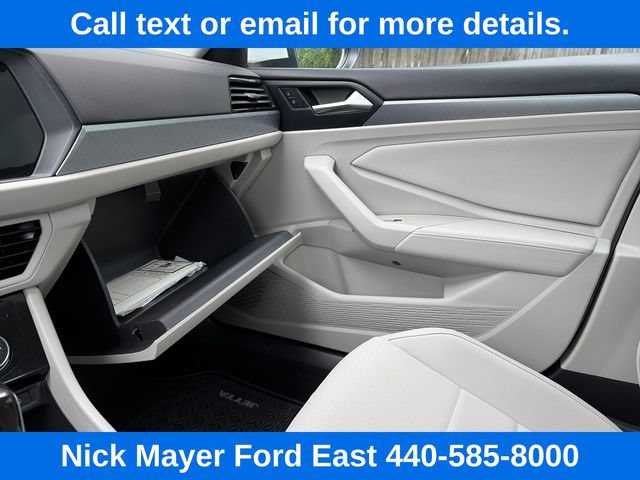 Used 2023 Volkswagen Jetta SE w/ Panoramic Sunroof Package FWD image 26