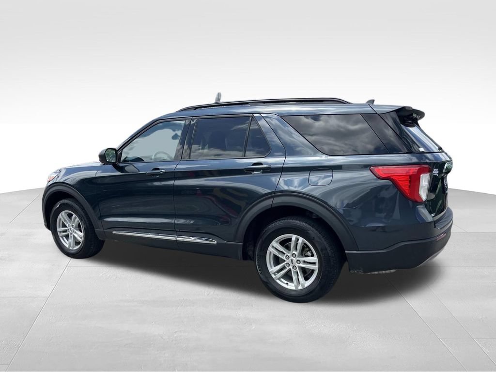 Certified 2024 Ford Explorer XLT w/ Equipment Group 202A AWD/4WD image 8