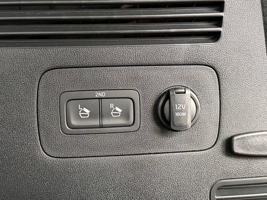 Used 2024 Kia Sorento S FWD image 33