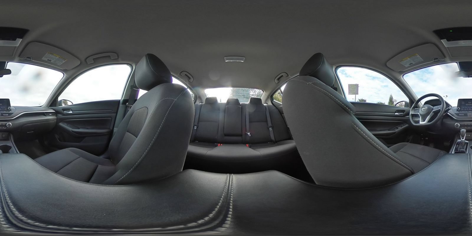 Used 2025 Nissan Altima 2.5 SV FWD image 42