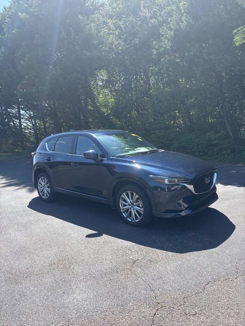Used 2023 MAZDA CX-5 Signature AWD/4WD image 3
