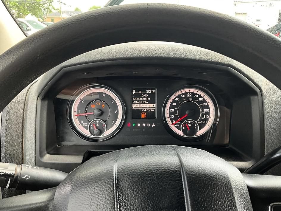 Used 2018 RAM 2500 Tradesman w/ Chrome Appearance Group AWD/4WD image 16