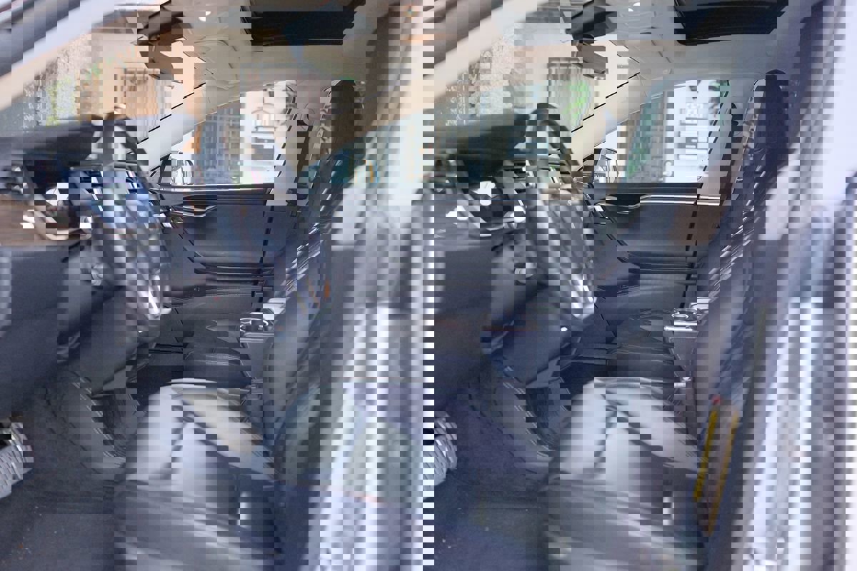 Used 2016 Tesla Model S P90D image 13