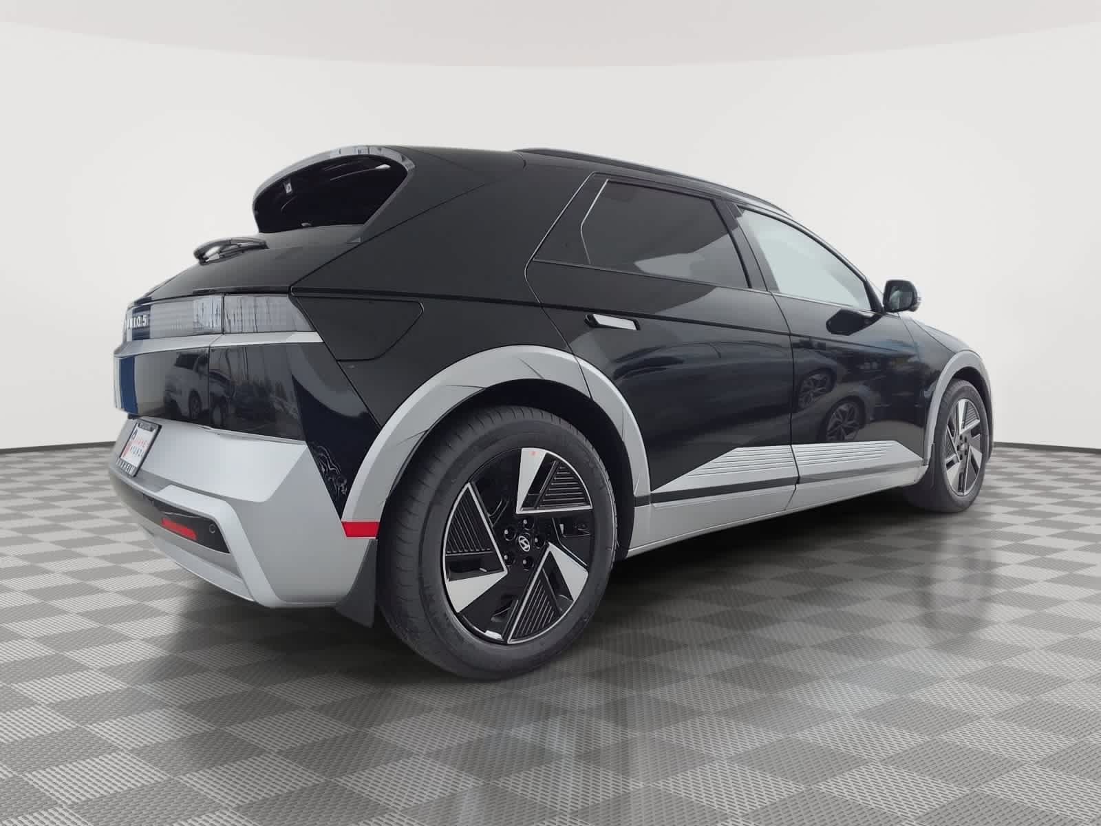 New 2027 Hyundai Ioniq 5 Limited RWD image 7