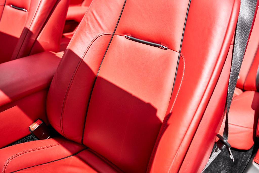 Used 2018 Rolls-Royce Dawn RWD image 47