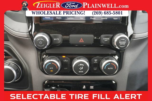 Used 2023 RAM 3500 Tradesman w/ Convenience Group image 19