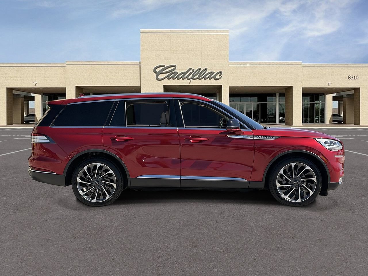 Used 2020 Lincoln Aviator Reserve w/ Equipment Group 202A AWD/4WD image 4